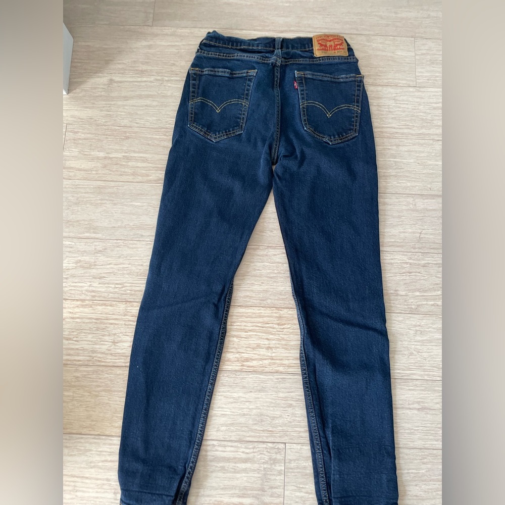 Levi’s 514 jeans. - Picture 2 of 4